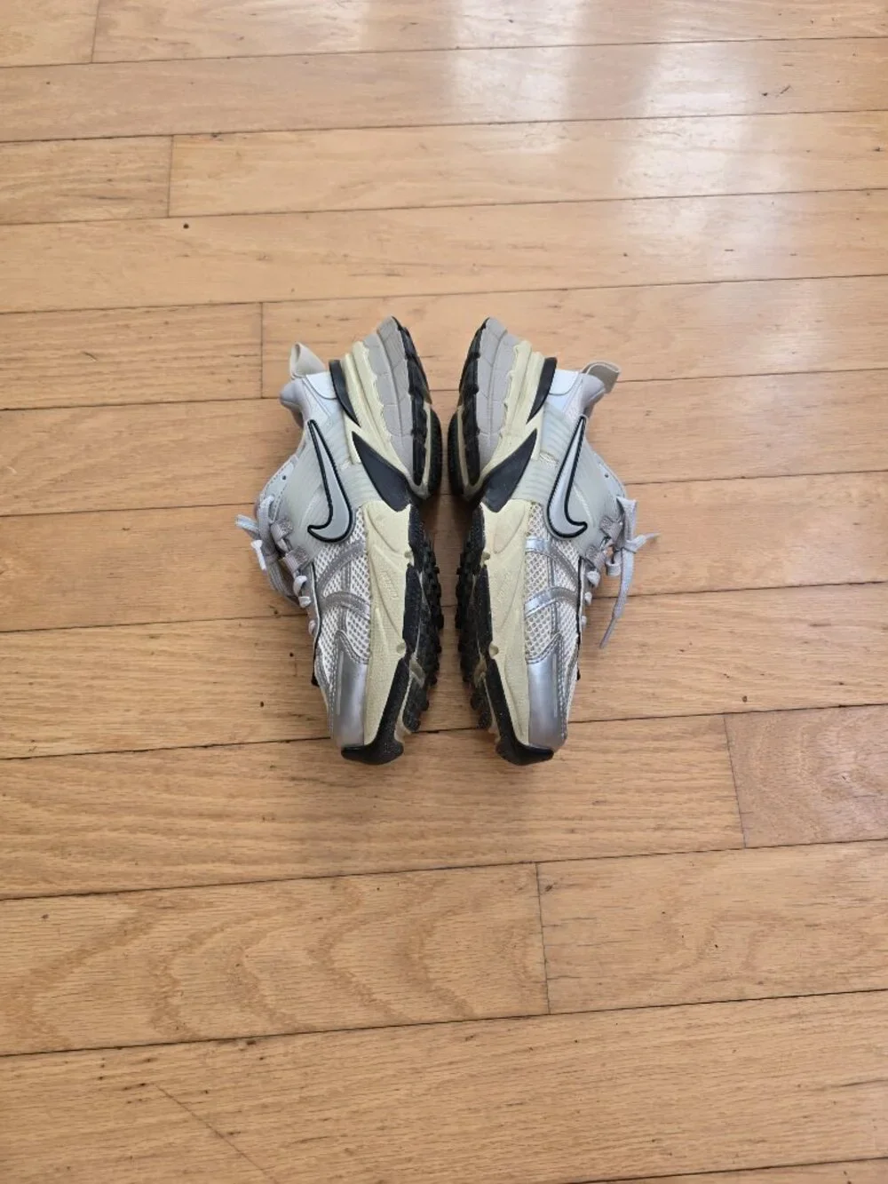 Nike | V2K Run Summit White Metallic Silver Sporty Sneakers | WMS 5.5
